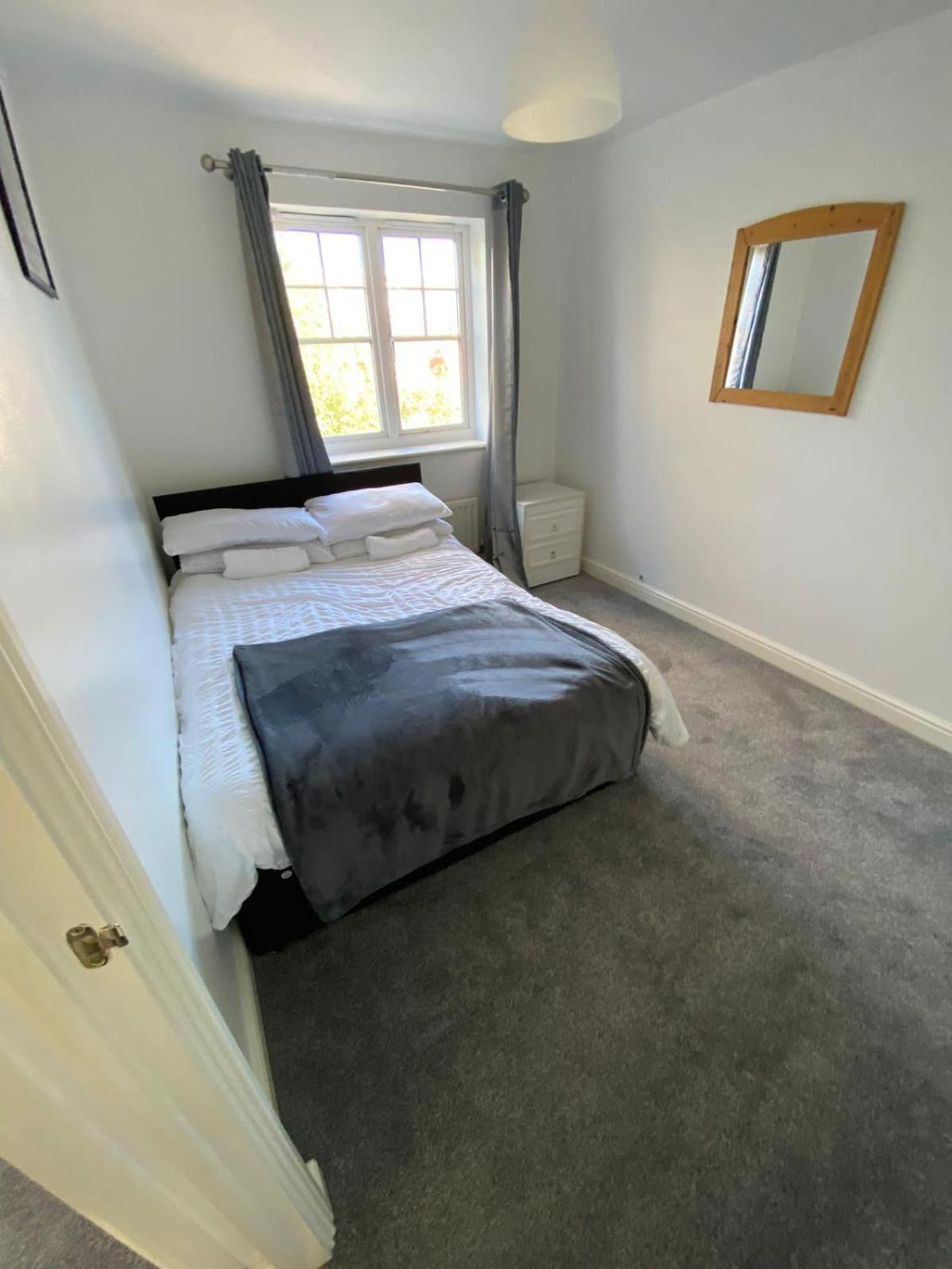 Maidstone Villa 3 Bedroom Free Sports Channels,Parking Sleeps 7 Dış mekan fotoğraf