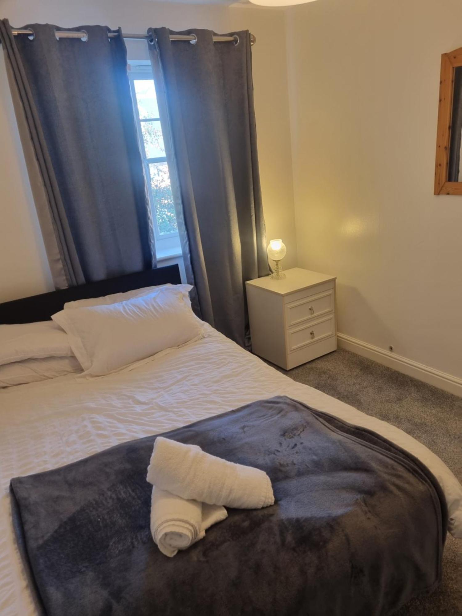 Maidstone Villa 3 Bedroom Free Sports Channels,Parking Sleeps 7 Dış mekan fotoğraf