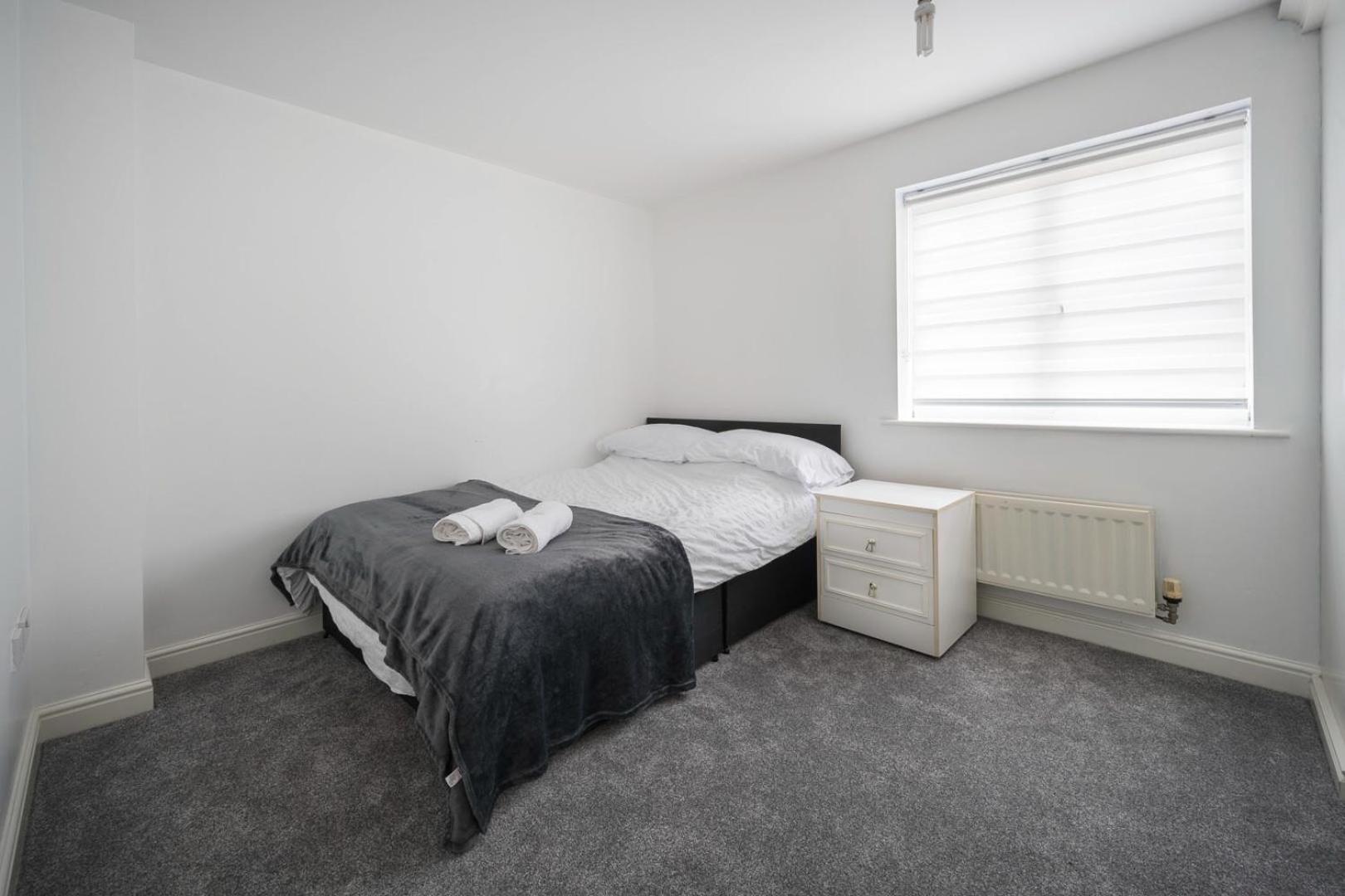 Maidstone Villa 3 Bedroom Free Sports Channels,Parking Sleeps 7 Dış mekan fotoğraf