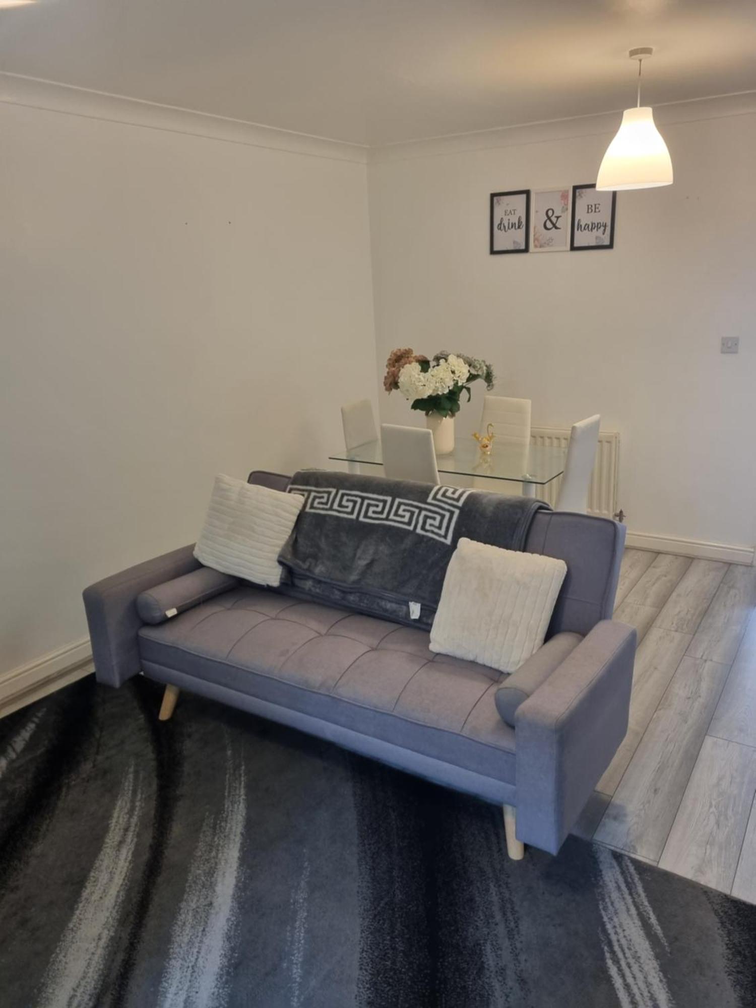 Maidstone Villa 3 Bedroom Free Sports Channels,Parking Sleeps 7 Dış mekan fotoğraf
